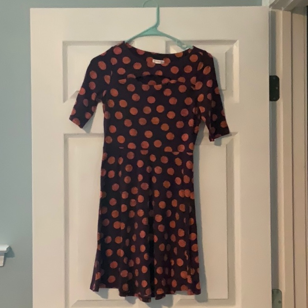 Midi dress with cutout Purple/Orange